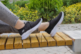 کفش و کتونی اسکیچرز طبی